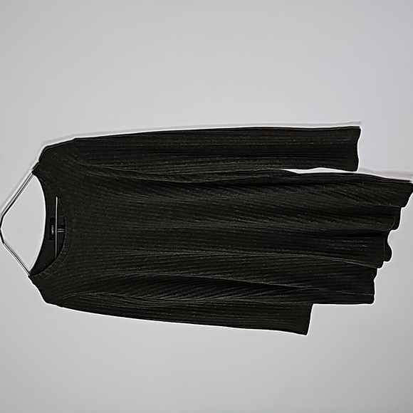 Forever 21 medium dark green sweater - Picture 2 of 5